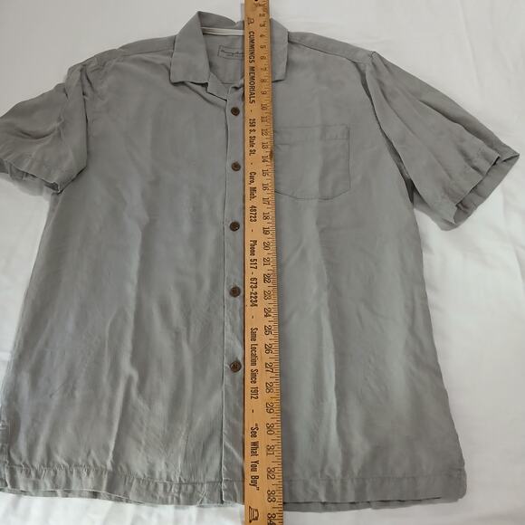 Tommy Bahama Men's Medium 100% Silk Taupe Embossed Short-Sleeved Hawaiian Shirt - Picture 8 of 13